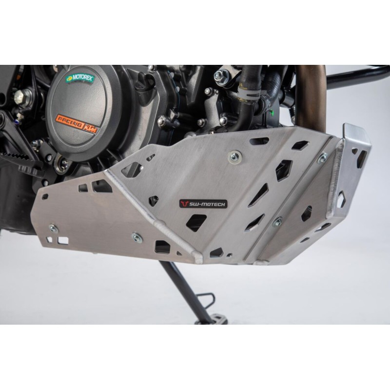 ENGINE GUARD