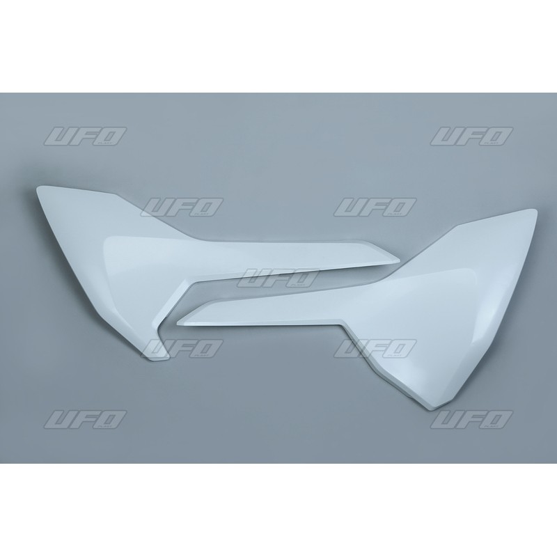 Plaques latérales UFO Plaques latérales UFO