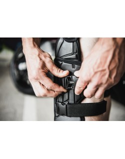 KNEE FIELD ARMOR3 BK L/XL