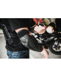 ELBOW FIELD ARMR3 BK L/XL