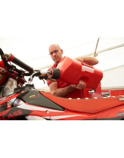 CAN 20L WITH FILL HOSE BENDER