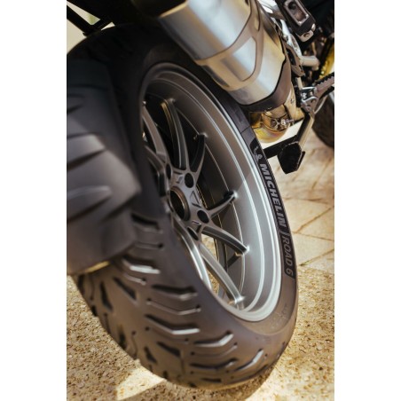 RD6 160/60ZR17 (69W) TL
