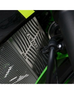 Protection de radiateur gravée R&G RACING inox - Kawasaki Ninja 125