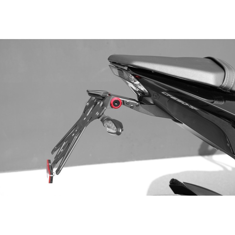 Kit support de plaque réglable LIGHTECH - CF Moto 650 NK Kit support de plaque réglable LIGHTECH - CF Moto 650 NK